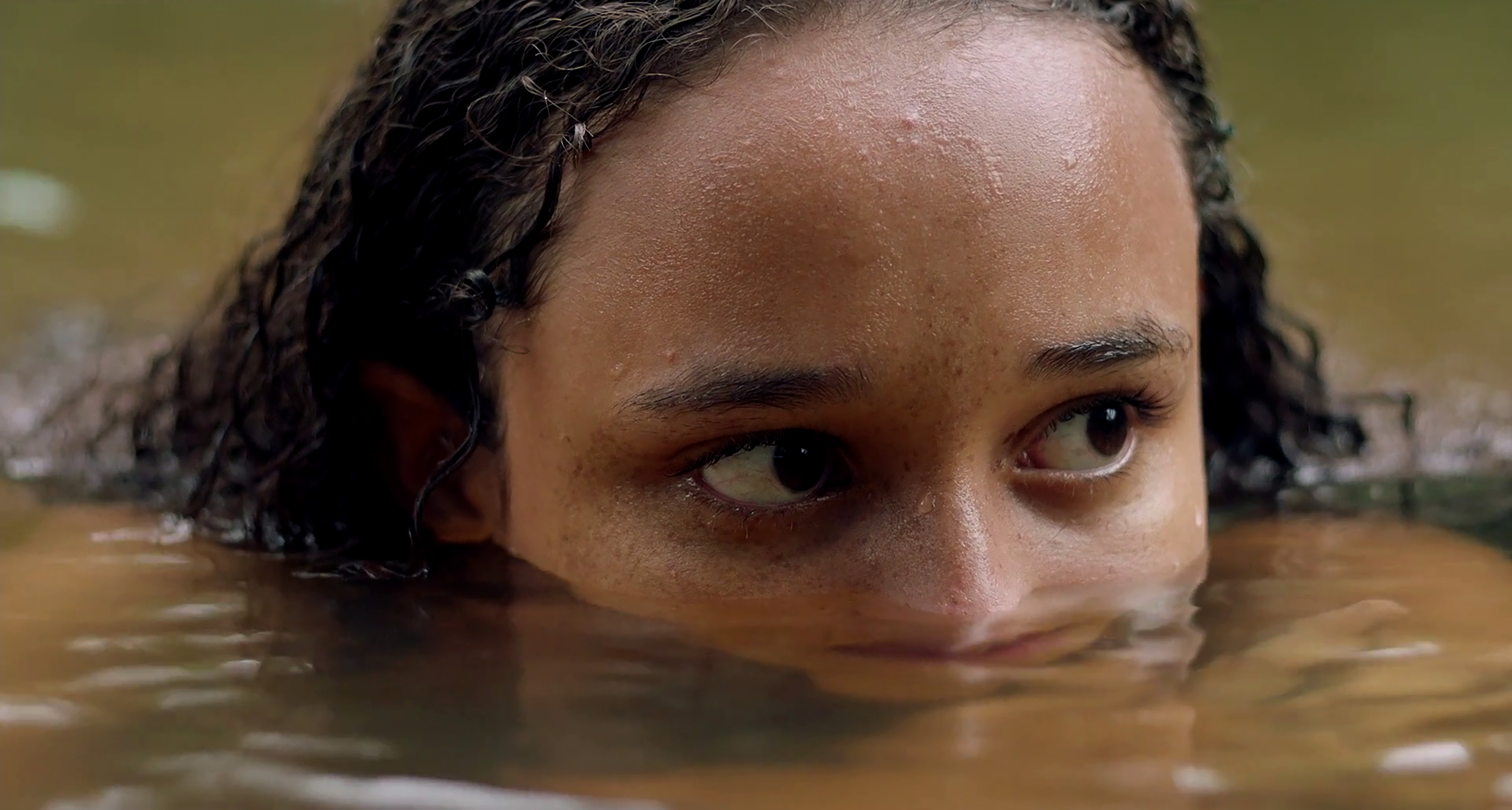 "Mira" de Daniella Saba