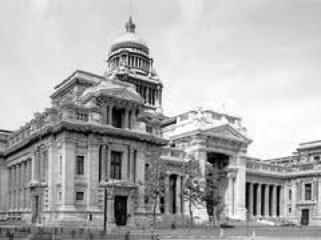 Lesmarchesdupalais.jpg