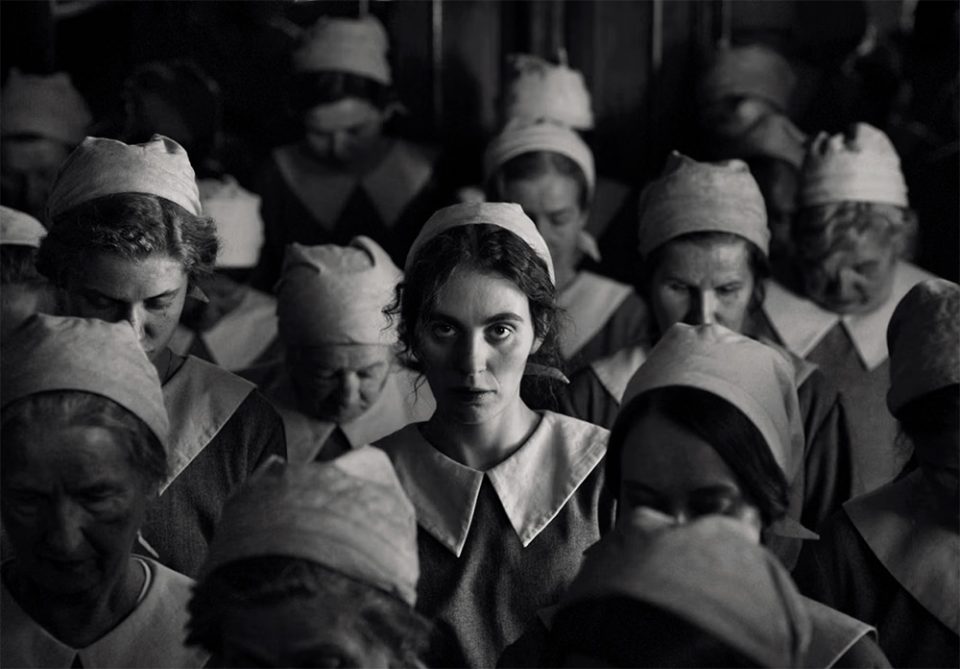 fille aiguille 1.jpg
