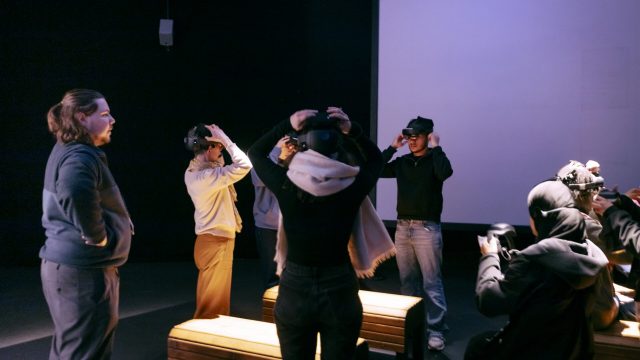 Formation collective · Intégrer l’audiovisuel dans l’exposition